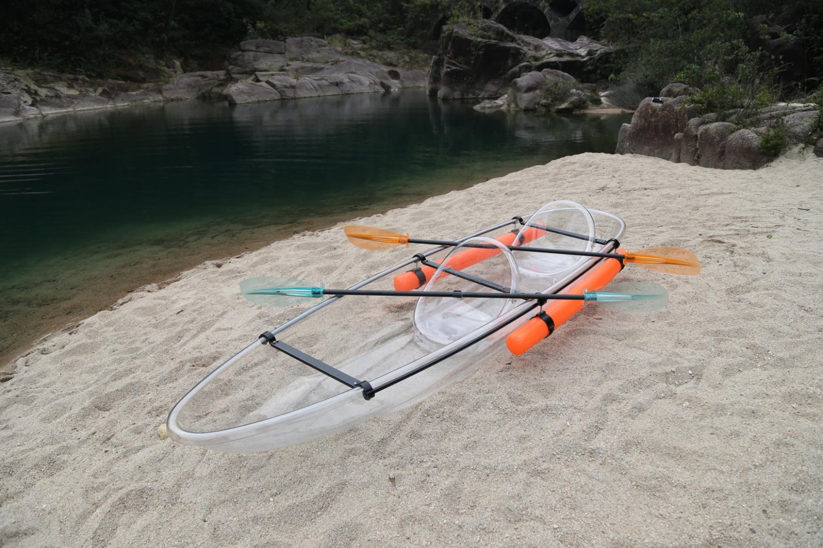 Transparent aluminum alloy side kayak.jpg